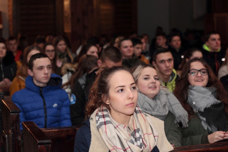 Adwentowe Czuwanie Młodych w Złocieńcu