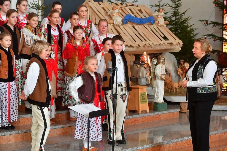 "Wśród nocnej ciszy" z "Turlikami"