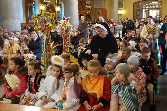 Kolędnicy misyjni w Poroninie 