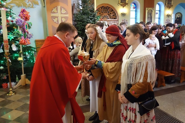 Kolędnicy misyjni w Poroninie 