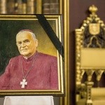 Powiedzcie, że odszedł święty. Pogrzeb bp. Stanisława Kędziory