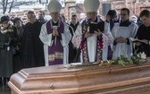 Bp Stanisław spoczął na Cmentarzu Bródzieńskim