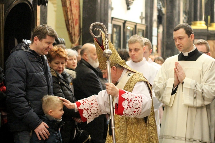 Z arcybiskupem i królem do Dzieciątka