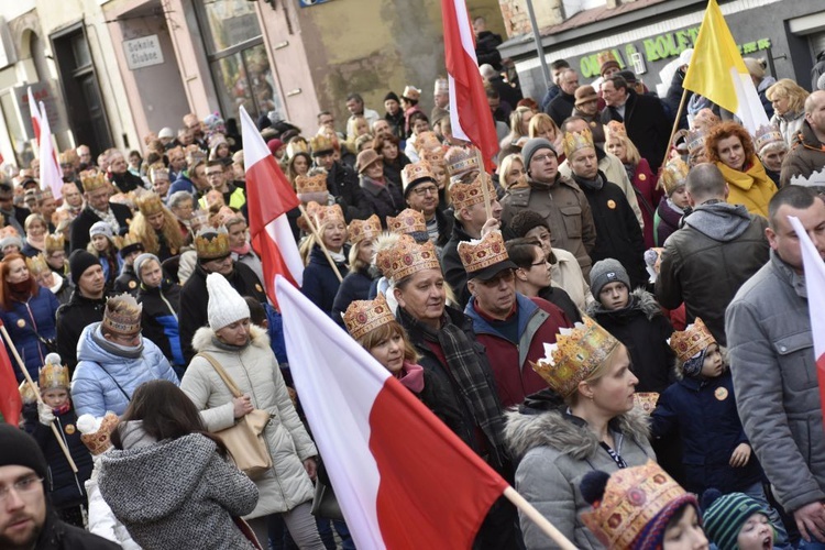 W Świdnicy biało-czerwony pochód