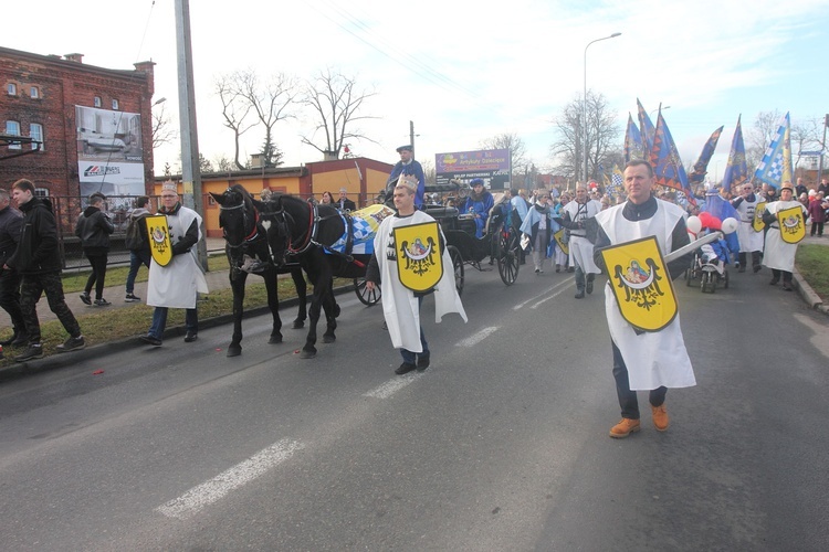 Orszak w kolorze miedzi