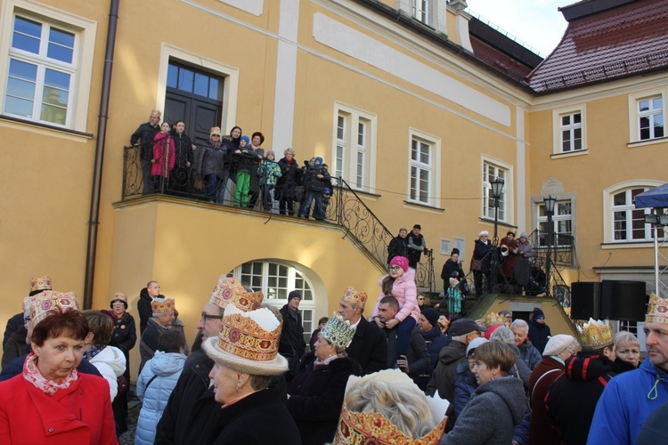 Tłumy na rynku