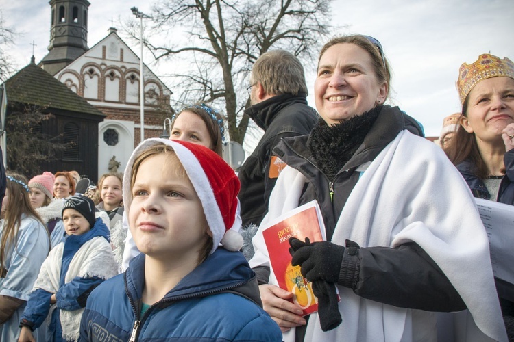 Poszli w Piasecznie za mędrcami. Do Dzieciątka