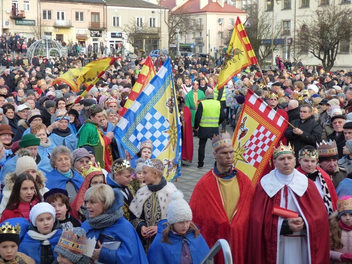 Orszak Trzech Króli w Ostrowcu Świętokrzyskim 