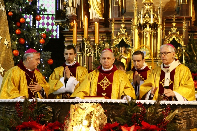 Święcenia biskupie ks. Andrzeja Iwaneckiego - cz. 1