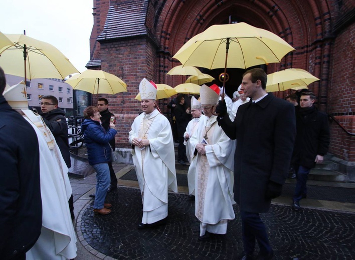 Święcenia biskupie ks. Andrzeja Iwaneckiego - cz. 3