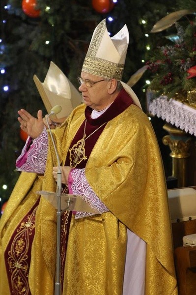 Święcenia biskupie ks. Andrzeja Iwaneckiego - cz. 3