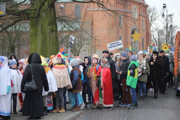 Mali kolędnicy w Płocku