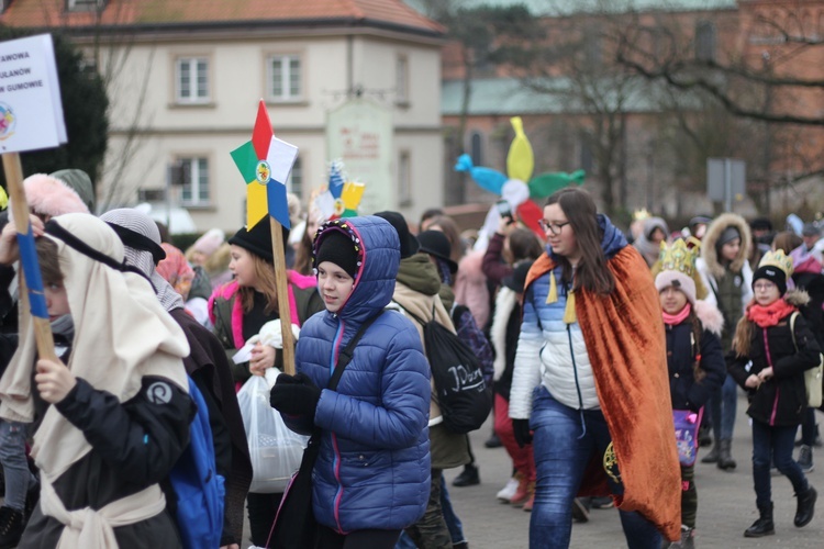 Mali kolędnicy w Płocku