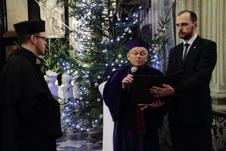 Nadanie tytułu doktora honoris causa prof. Rémiemu Brague'owi