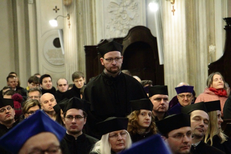 Nadanie tytułu doktora honoris causa prof. Rémiemu Brague'owi