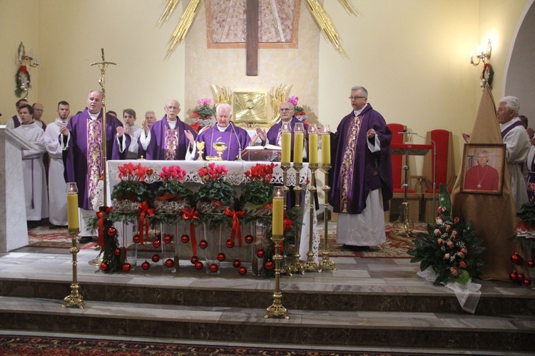 Pamiętajcie, rozpamiętujcie i naśladujcie