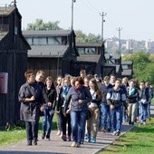 Coraz więcej osób intersuje się historią Majdanka