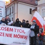 Obrońcy życia pikietowali na placu Chrobrego w Bielsku-Białej