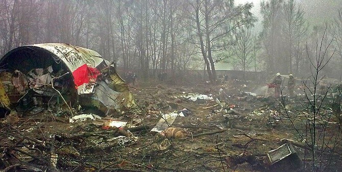 Podkomisja smoleńska: Ciało przynajmniej jednej ofiary wykazało obecność materiałów wybuchowych