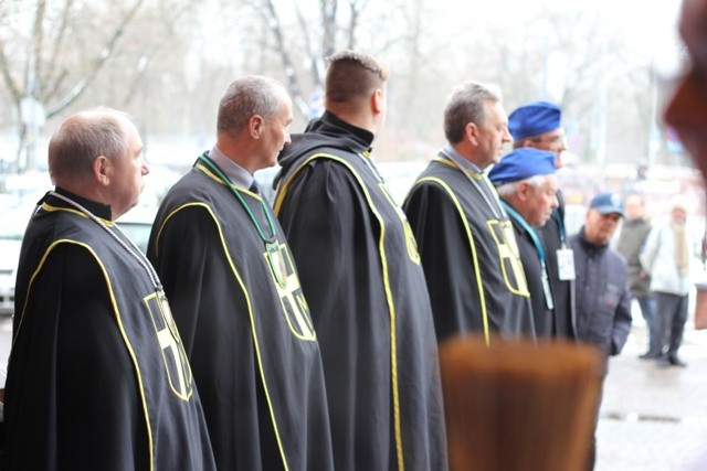 Ingres bp. Romualda Kamińskiego do praskiej katedry