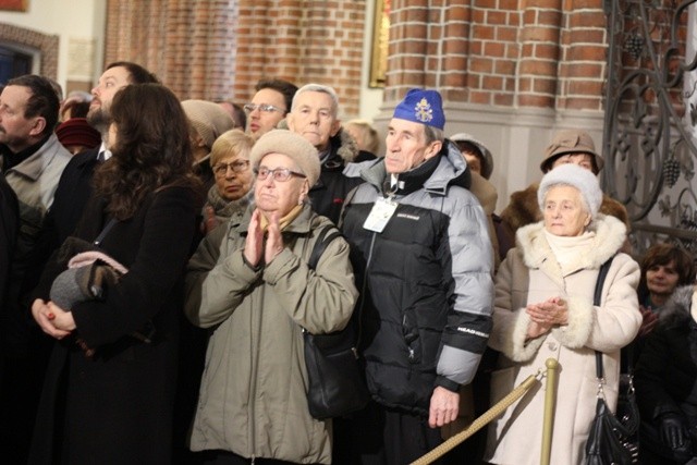 Ingres bp. Romualda Kamińskiego do praskiej katedry