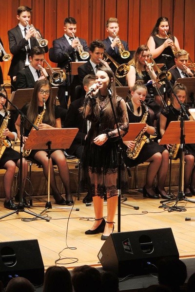 Big band młodych dla Hospicjum św. Kamila