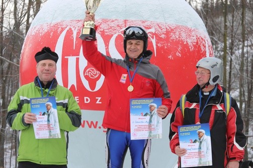 O. Dobrosław Mężyk zakończył slalom z pucharem - i najleszym czasem pojedynczego przejazdu...