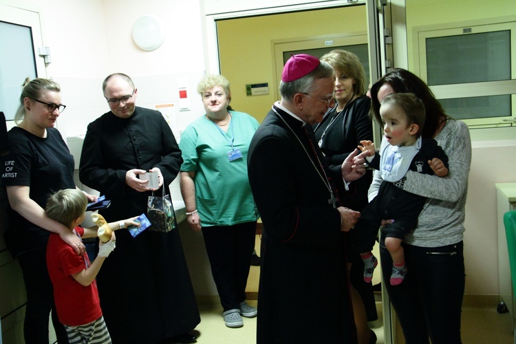 Kolęda abp. Marka Jędraszewskiego w USD w Prokocimiu