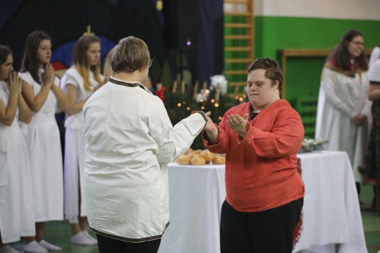 Integracyjne jasełka dla hospicjum w Zespole Szkół Specjalnych w Wapienicy - 2018