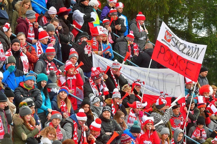 Kibicowanie pod Wielką Krokwią