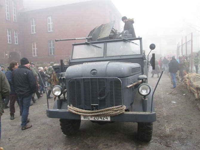 Rekonstrukcja walk o Miechowice z 1945 roku