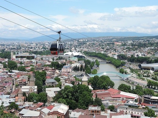 Ranni po zawaleniu się sufitu na stacji metra w Tbilisi