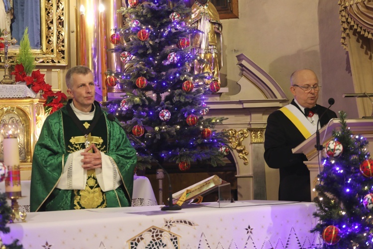 Poświęcenie sztandaru Rycerzy Kolumba w Gilowicach