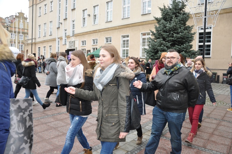 Polonez na opolskim Rynku