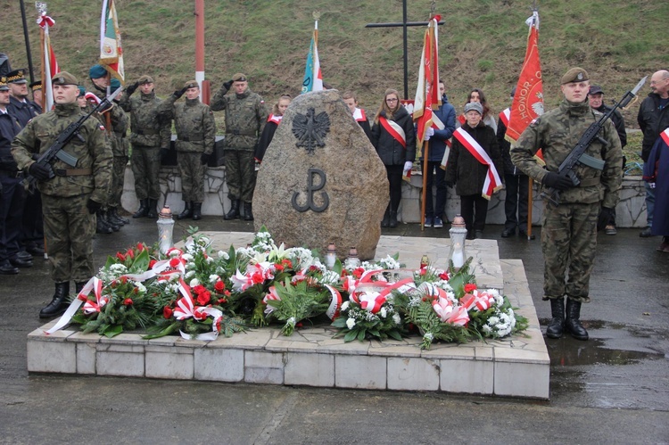 Rocznica rozstrzelania 54 zakładników w Dębicy