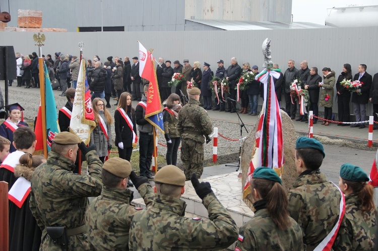 Rocznica rozstrzelania 54 zakładników w Dębicy