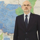 	Profesor naukowo zajmuje się historią Żydów w Polsce oraz relacjami polsko-żydowskimi.