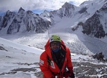 K2: Bielecki i Urubko już na wysokości 7400