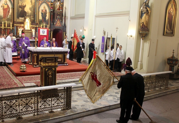 Podziękowanie bp. Andrzejowi Iwaneckiemu 