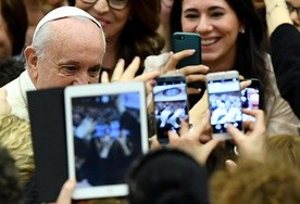 Papież: Włoska pielęgniarka-zakonnica uratowała mi życie