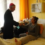 Abp Marek Jędraszewski w Domu Hospicyjnym św. Łazarza