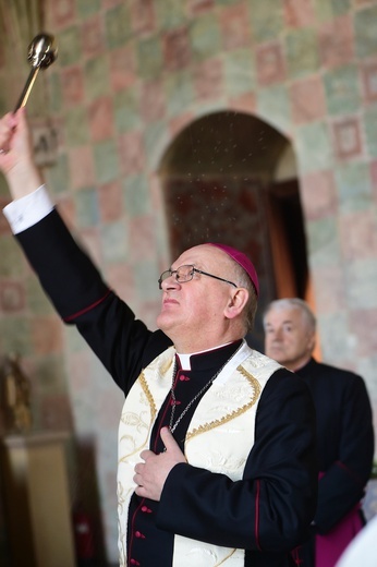 Odsłonięcie herbu abp. Józefa Górzyńskiego