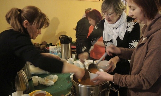 Rzesza wolontariuszy i ewangelizatorów gościła ubogich i bezdomnych