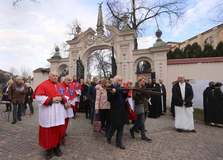 Nabożeństwo Drogi Krzyżowej na krakowskim Kazimierzu