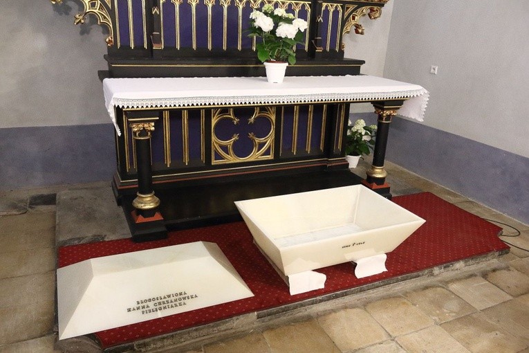 Złożenie szczątków Hanny Chrzanowskiej do sarkofagu w kościele św. Mikołaja w Krakowie