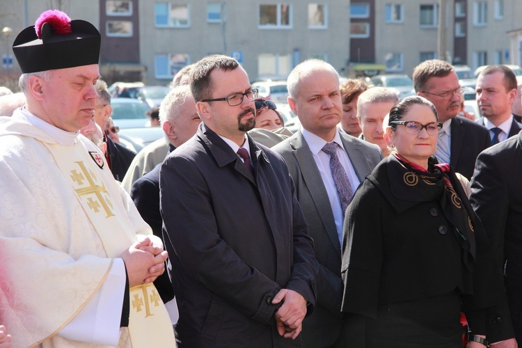 Gdyńskie obchody 8. rocznicy tragedii smoleńskiej