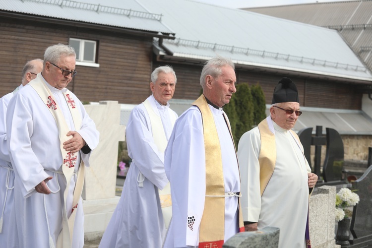 Pogrzeb śp. ks. prał. Jerzego Patalonga w Istebnej