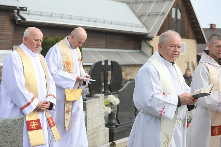 Pogrzeb śp. ks. prał. Jerzego Patalonga w Istebnej