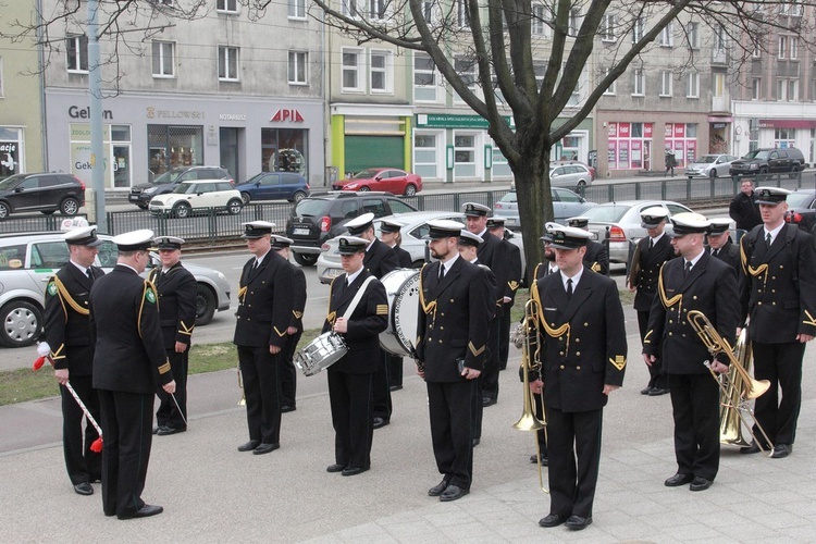 Uroczystości pod pomnikiem Anny Walentynowicz