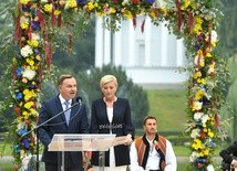 Podczas akcji Narodowe Czytanie para prezydencka czytała „Wesele” Stanisława Wyspiańskiego.
